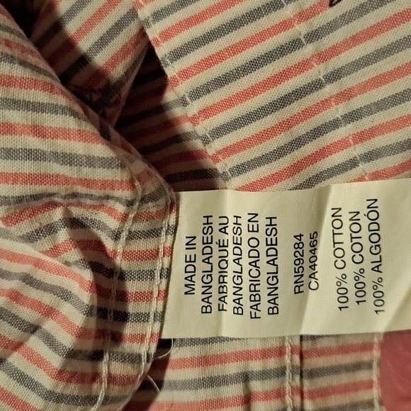 The Children's Place boys size 3T red, white & gray button up shark shirt, New - Picture 3 of 5